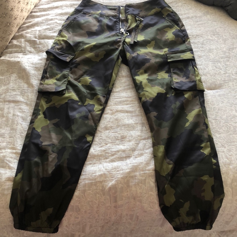 Camo pants
